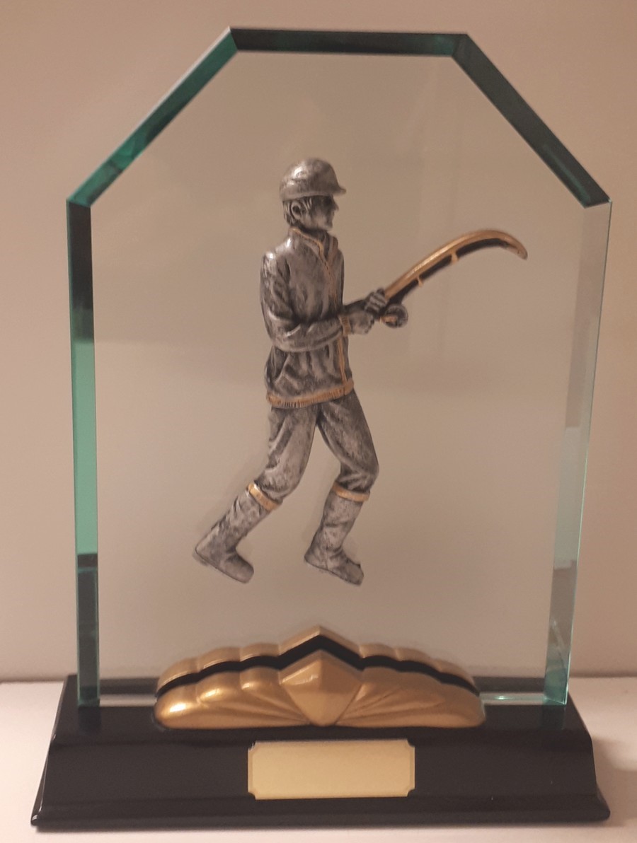 GLU-VI04 Glasstandaard met Resin Visser LAATSTE OP=OP!!